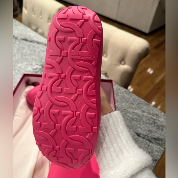 Salvatore Ferragamo designer women rain boots - Picture 3 of 4